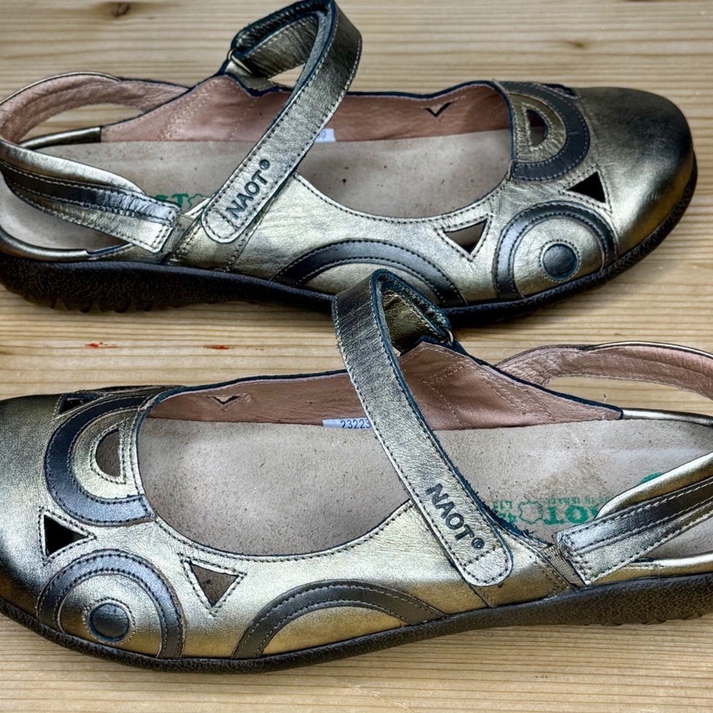 Naot Metallic‎ Leather Mary Jane Comfort Shoes Women's 42 Arch Support Cutouts